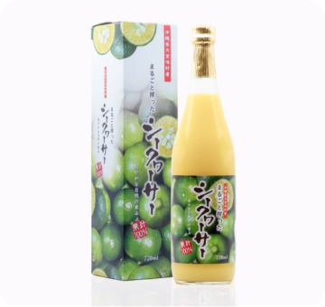 沖縄専科 まるごと搾った シークワーサー 沖縄県大宜味村産 果汁100% 720ml（契約農家さんの青切り果実のみ使用）